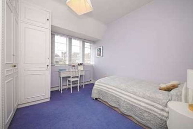  Image of 5 bedroom Detached house for sale in Kingsley Way London N2 at Kingsley Way  London, N2 0EN