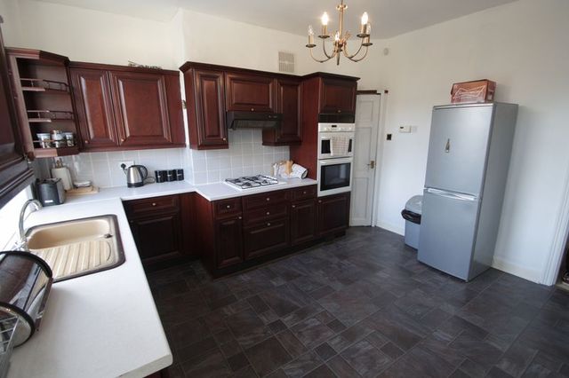  Image of 2 bedroom Terraced house for sale in Kliffen Place Halifax HX3 at Kliffen Place  Halifax, HX3 0AL