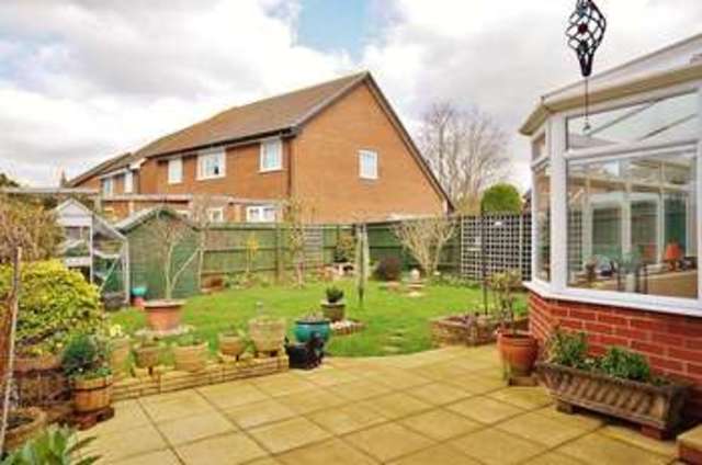  Image of 4 bedroom Detached house for sale in Knapp Close Abingdon OX14 at Abingdon, OX14 1SL