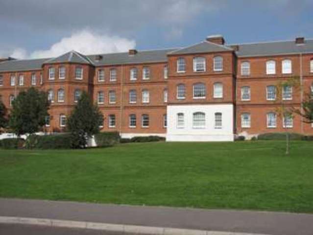  Image of 3 bedroom Flat for sale in Kingswood Place Boundary Walk Knowle Fareham PO17 at Knowle Village Fareham Hampshire, PO17 5FQ