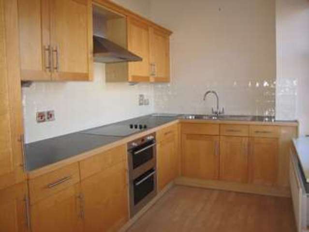  Image of 3 bedroom Flat for sale in Kingswood Place Boundary Walk Knowle Fareham PO17 at Knowle Village Fareham Hampshire, PO17 5FQ