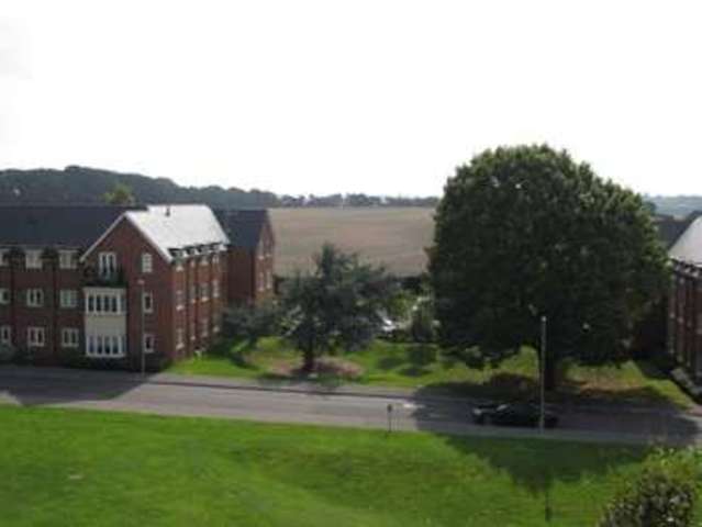  Image of 3 bedroom Flat for sale in Kingswood Place Boundary Walk Knowle Fareham PO17 at Knowle Village Fareham Hampshire, PO17 5FQ