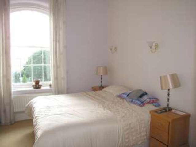  Image of 3 bedroom Flat for sale in Kingswood Place Boundary Walk Knowle Fareham PO17 at Knowle Village Fareham Hampshire, PO17 5FQ
