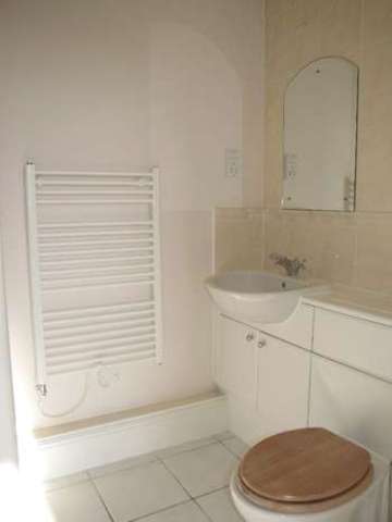  Image of 3 bedroom Flat for sale in Kingswood Place Boundary Walk Knowle Fareham PO17 at Knowle Village Fareham Hampshire, PO17 5FQ