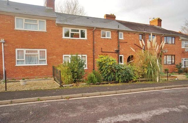  Image of 3 bedroom Terraced house for sale in Lambe Avenue Milton Abingdon OX14 at Milton  Abingdon, OX14 4DT