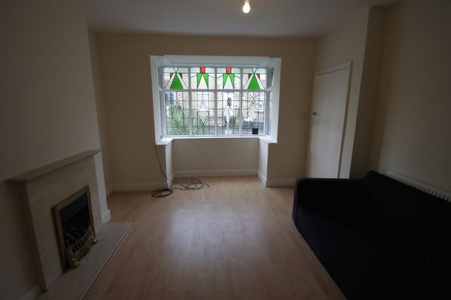  Image of 3 bedroom Semi-Detached house to rent in Langdale Street Elland HX5 at Langdale Street  Elland, HX5 0JL