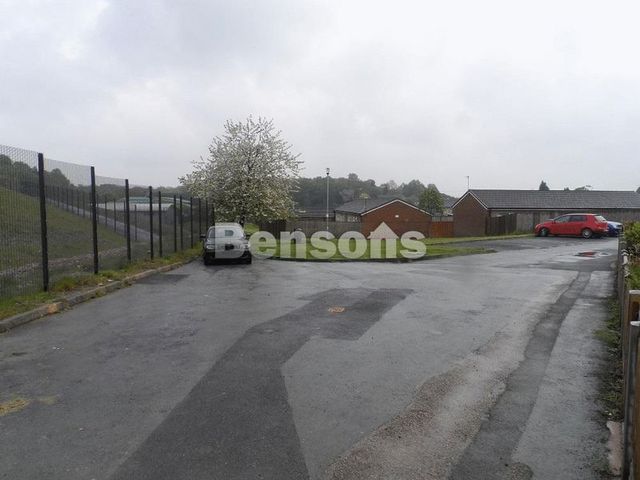  Image of 1 bedroom Semi-Detached house to rent in Langley Crescent Dawley Telford TF4 at Langley Crescent Dawley Telford, TF4 3QT