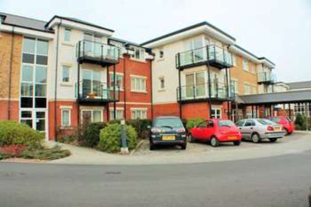  Image of 2 bedroom Ground Flat for sale in Drayton Lane Drayton Portsmouth PO6 at Drayton Lane Drayton Drayton, PO6 1BU