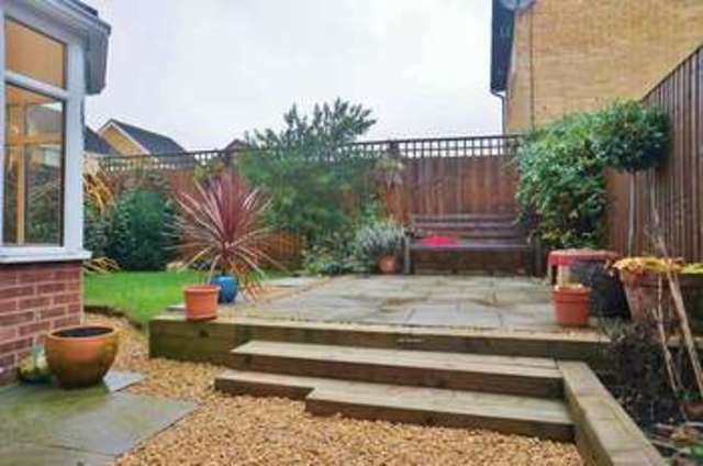  Image of 3 bedroom Detached house for sale in Lee Avenue Abingdon OX14 at Abingdon, OX14 3UT