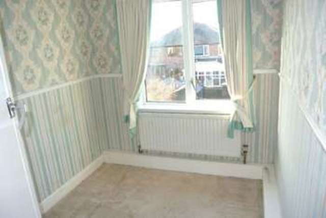  Image of 3 bedroom Semi-Detached house for sale in Linden Grove Stapleford Nottingham NG9 at Linden Grove  Stapleford, NG9 7GQ