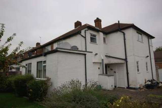  Image of 4 bedroom Semi-Detached house for sale in Lynford Gardens Edgware HA8 at Lynford Gardens  Edgware, HA8 8TY