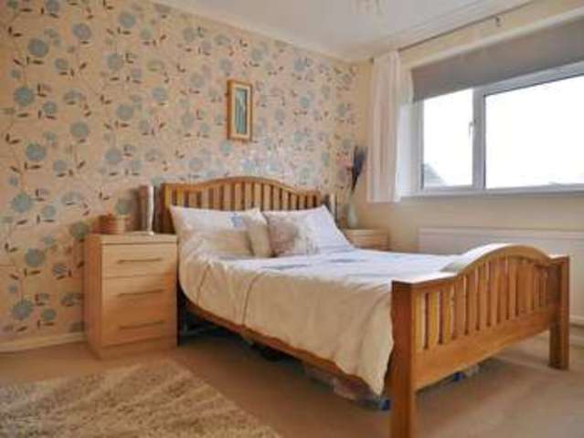  Image of 3 bedroom Terraced house for sale in Maberley Close Abingdon OX14 at Abingdon, OX14 5PZ