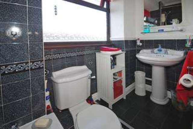  Image of 3 bedroom Terraced house for sale in Maesglas Road Newport NP20 at Maesglas Road  Newport, NP20 3DG