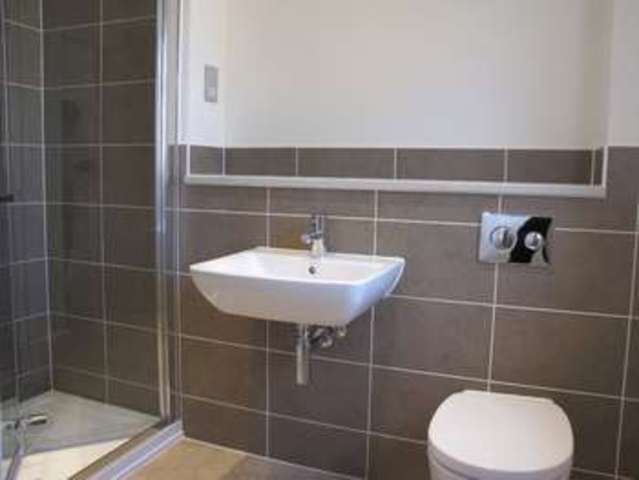  Image of 3 bedroom Semi-Detached house to rent in Malthouse Way Horndean Waterlooville PO8 at Horndean  Hampshire, PO8 0SZ