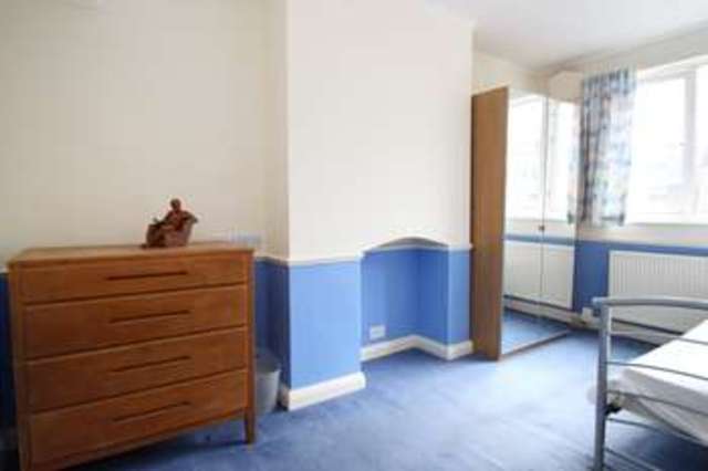 Image of 2 bedroom Flat for sale in Manor Drive North Old Malden Worcester Park KT3 at New Malden Surrey, KT3 5PD