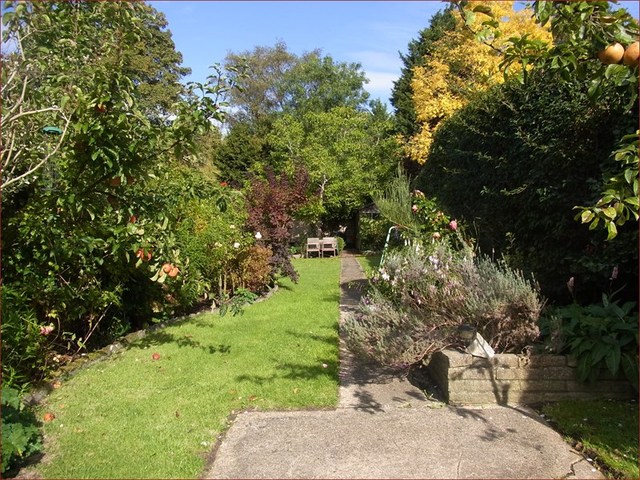  Image of 4 bedroom Property for sale in Margaret Road New Barnet Barnet EN4 at Margaret Road  NEW BARNET, EN4 9RA