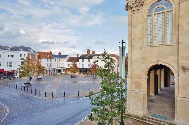  Image of 2 bedroom Apartment for sale in Market Place Abingdon OX14 at Abingdon, OX14 3HG