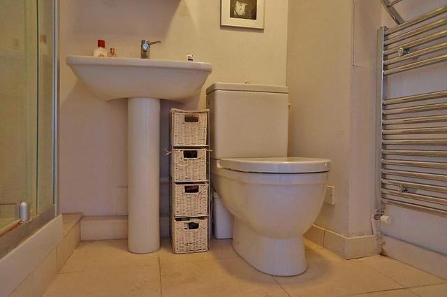  Image of 2 bedroom Apartment for sale in Market Place Abingdon OX14 at Abingdon, OX14 3HG