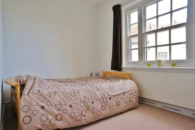  Image of 2 bedroom Apartment for sale in Market Place Abingdon OX14 at Abingdon, OX14 3HG