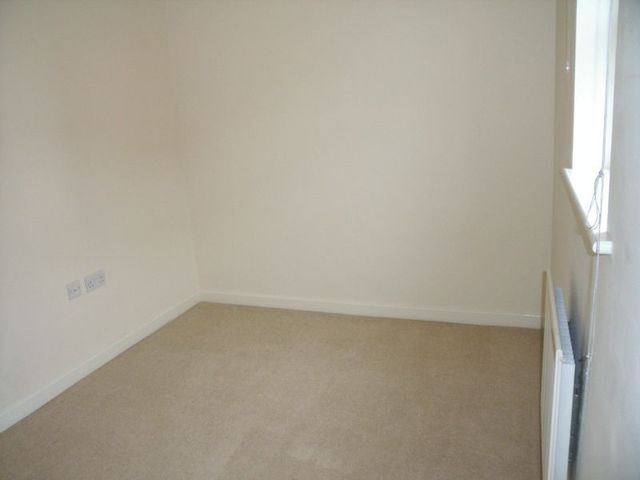  Image of 2 bedroom Flat to rent in Massingham Park Taunton TA2 at Massingham Park  Taunton, TA2 7TG