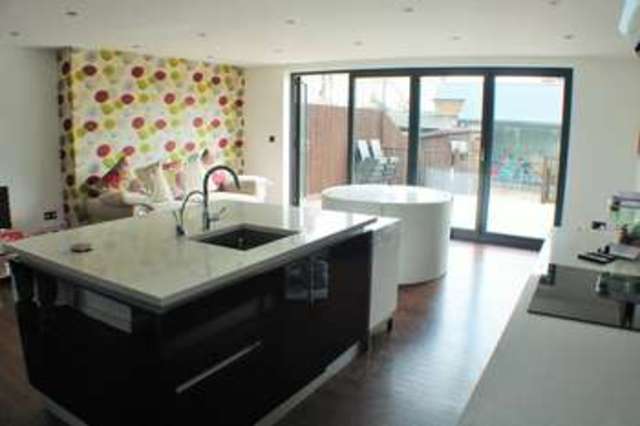  Image of 3 bedroom Terraced house for sale in Mayfield Road Portsmouth PO2 at North End Portsmouth Hampshire, PO2 0RN