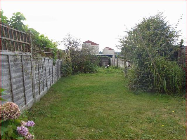  Image of 3 bedroom Property for sale in Mays Lane Barnet EN5 at Mays Lane  BARNET, EN5 2DX