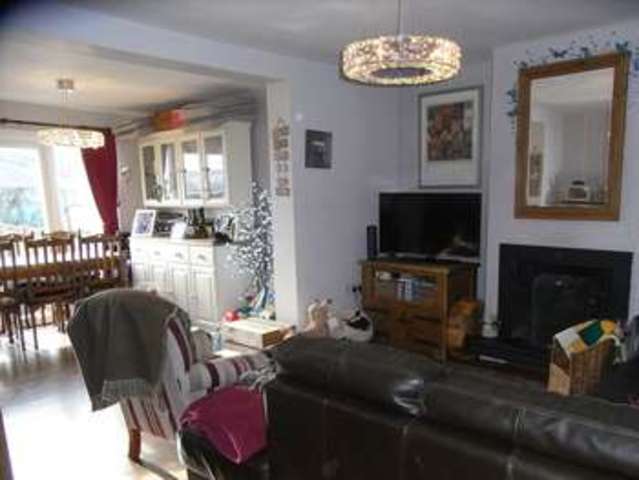  Image of 3 bedroom Property for sale in Mays Lane Barnet EN5 at Mays Lane  Barnet, EN5 2DY