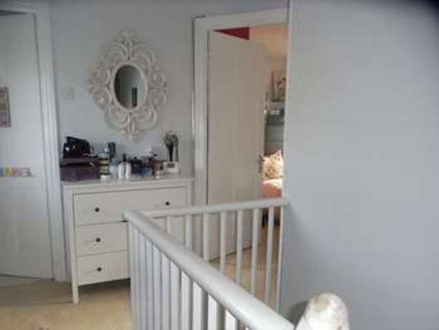  Image of 3 bedroom Property for sale in Mays Lane Barnet EN5 at Mays Lane  Barnet, EN5 2DY