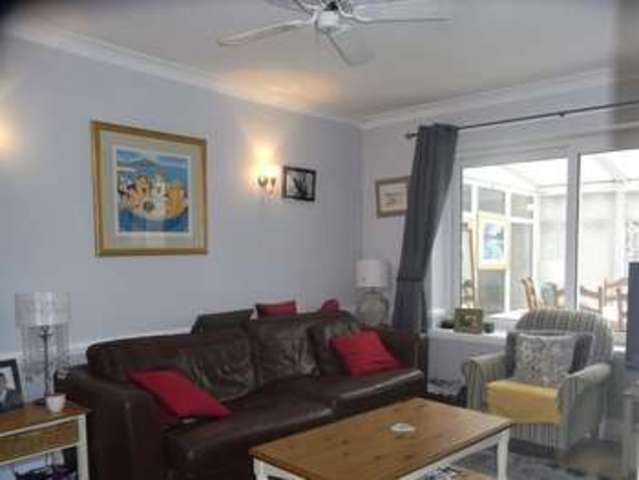  Image of 3 bedroom Terraced house for sale in Mays Lane Barnet EN5 at Mays Lane  Barnet, EN5 2LY