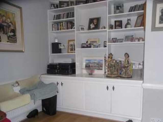  Image of 3 bedroom Terraced house for sale in Mays Lane Barnet EN5 at Mays Lane  Barnet, EN5 2LY