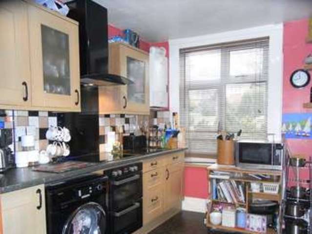  Image of 3 bedroom Property for sale in Mays Lane Barnet EN5 at Mays Lane  Barnet, EN5 2EF