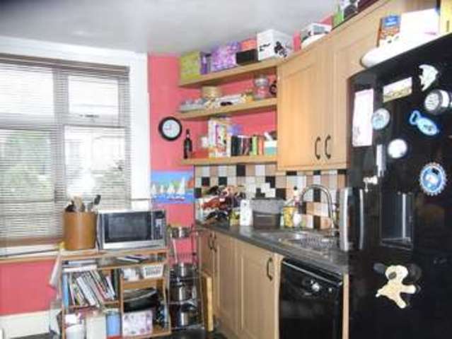  Image of 3 bedroom Property for sale in Mays Lane Barnet EN5 at Mays Lane  Barnet, EN5 2EF