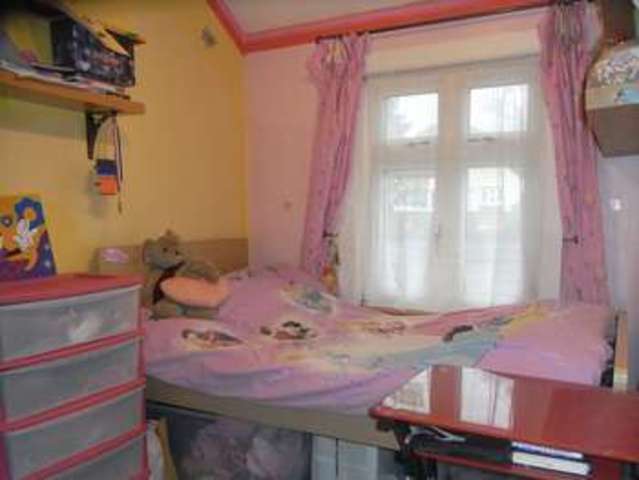  Image of 3 bedroom Property for sale in Mays Lane Barnet EN5 at Mays Lane  Barnet, EN5 2EF