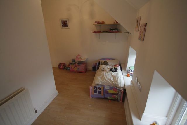  Image of 2 bedroom Flat to rent in Emily Way Halifax HX1 at McCrea Apartments  Halifax, HX1 2NS