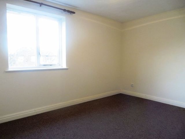  Image of 1 bedroom Flat to rent in Meadow View Southport PR8 at Meadow View  Southport, PR8 6PW