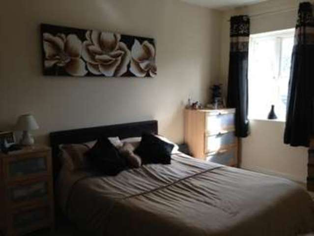  Image of 2 bedroom Flat to rent in Maxwell Road Rumney Cardiff CF3 at Maxwell Road Rumney Cardiff, CF3 3AX