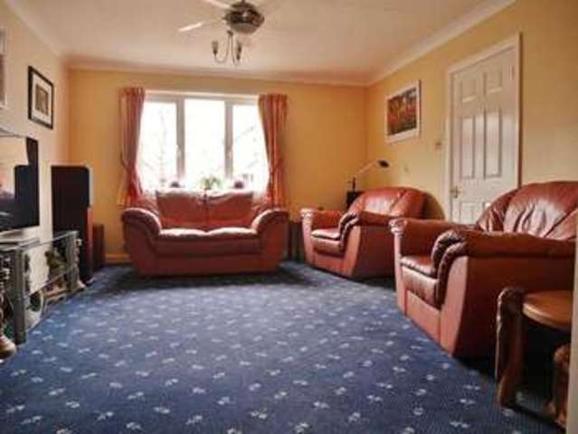  Image of 4 bedroom Detached house for sale in Mons Way Abingdon OX14 at Abingdon, OX14 1NJ