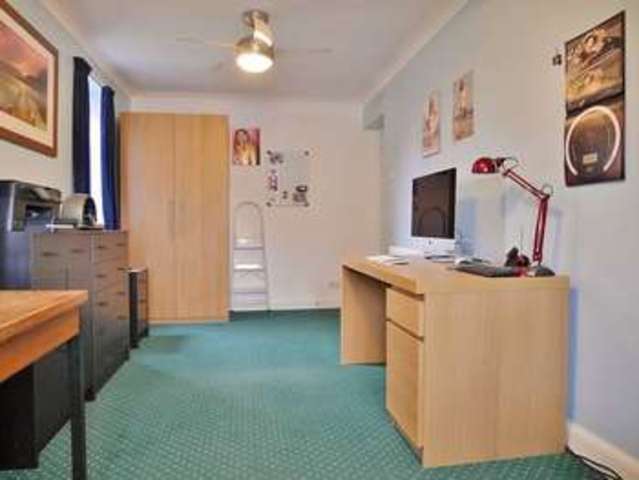  Image of 4 bedroom Detached house for sale in Mons Way Abingdon OX14 at Abingdon, OX14 1NJ
