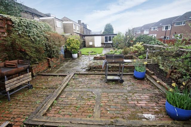  Image of 4 bedroom Detached house for sale in Moorlands Road Outlane Huddersfield HD3 at Moorlands Road  Huddersfield, HD3 3UQ