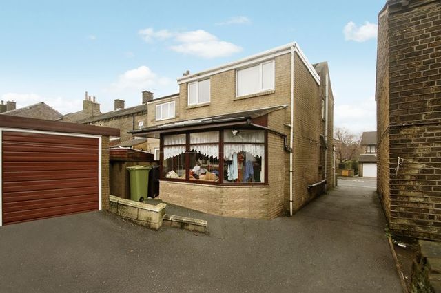  Image of 4 bedroom Detached house for sale in Moorlands Road Outlane Huddersfield HD3 at Moorlands Road  Huddersfield, HD3 3UQ