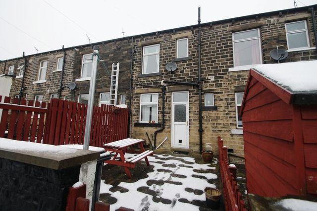  Image of 2 bedroom Detached house to rent in Myrtle Road Elland HX5 at Myrtle Road  Elland, HX5 0HU