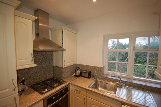  Image of 2 bedroom Flat to rent in Neale Close London N2 at Neale Close  Hampstead Garden Suburb, N2 0LF