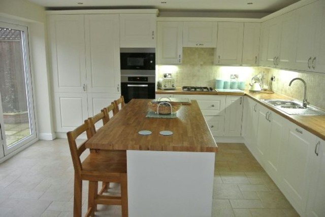  Image of 3 bedroom Detached house for sale in New Eaton Road Stapleford Nottingham NG9 at New Eaton Road  Stapleford, NG9 7EL
