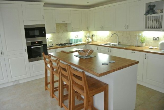  Image of 3 bedroom Detached house for sale in New Eaton Road Stapleford Nottingham NG9 at New Eaton Road  Stapleford, NG9 7EL