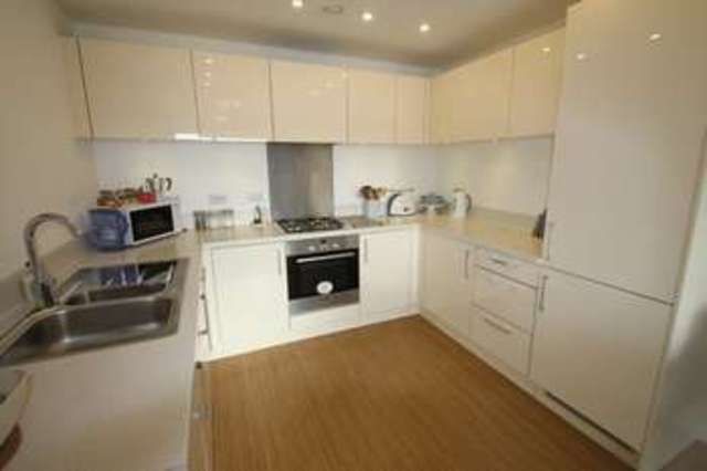  Image of 2 bedroom Flat to rent in Newfoundland Way Portishead Bristol BS20 at Newfoundland Way  Portishead, BS20 7QH