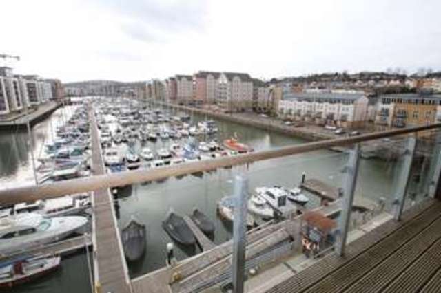 Image of 2 bedroom Flat to rent in Newfoundland Way Portishead Bristol BS20 at Newfoundland Way  Portishead, BS20 7QH