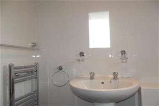  Image of 3 bedroom Terraced house to rent in Winchester Road Portsmouth PO2 at Portsmouth, PO2 7PS