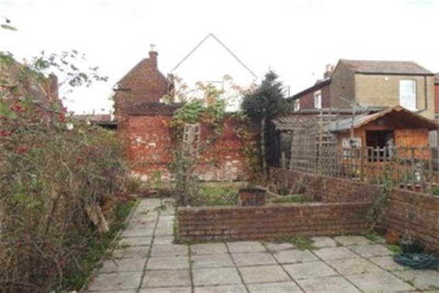  Image of 3 bedroom Terraced house to rent in Winchester Road Portsmouth PO2 at Portsmouth, PO2 7PS