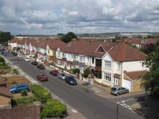  Image of 2 bedroom Flat for sale in London Road Portsmouth PO2 at North End Portsmouth Hampshire, PO2 9HP
