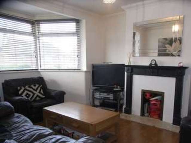  Image of 4 bedroom Semi-Detached house for sale in Northfield Road Cockfosters Barnet EN4 at Northfield Road  Barnet, EN4 9DN